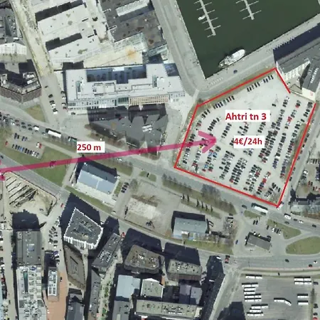 Heritage Brick By Rotermann Apts Lägenhet